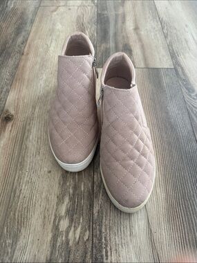 Coccoli Quilted Slip-On Sneakers in Blush